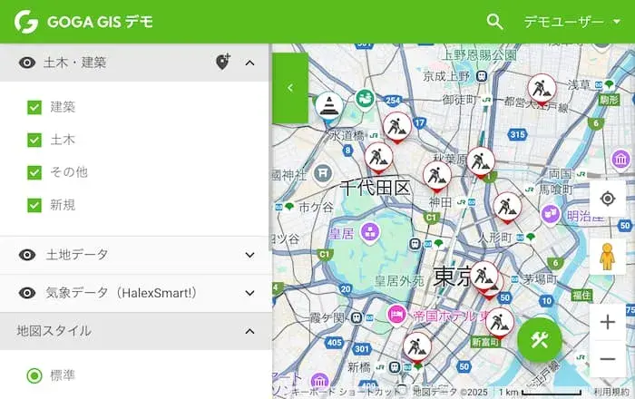 設備管理の画面。施工実績、メンテナンス履歴の管理やIoTデータ連携による遠隔監視を表示している。